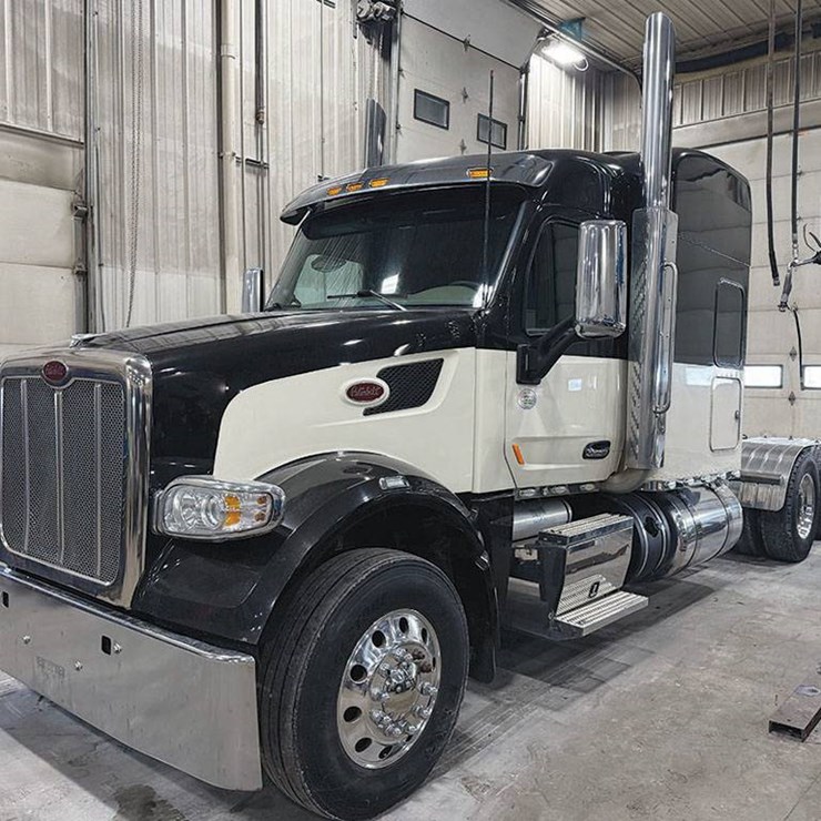 2019 PETERBILT 567