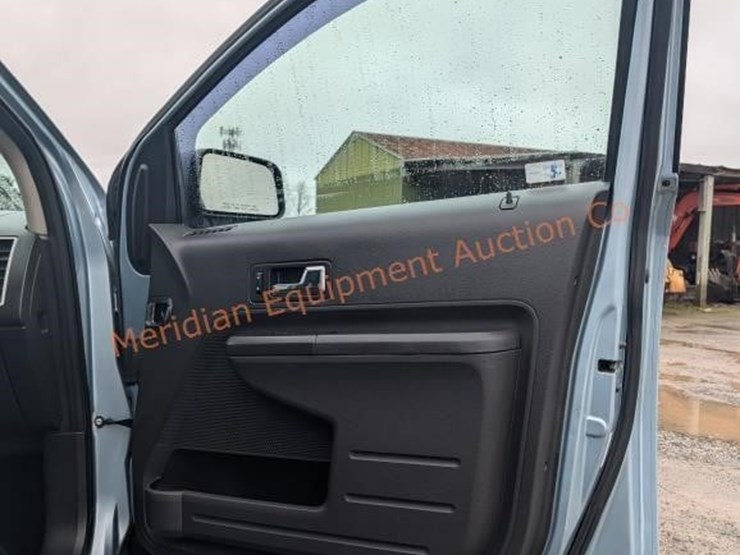 ford-edge-sel-image-23