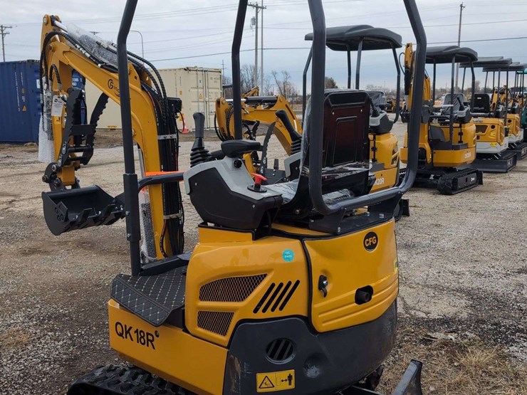 cfg-industrial-mini-excavator---qk18r---yellow-image-4