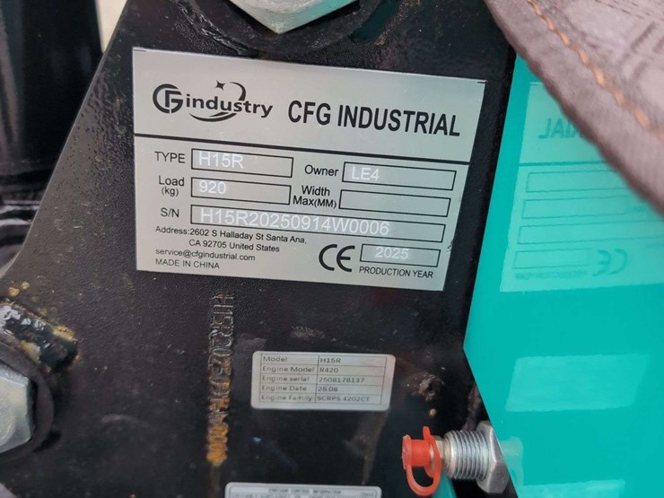 cfg-industrial-mini-excavator---h15r---green-image-10