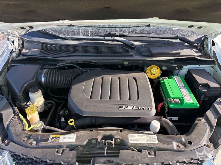 2016-dodge-grand-caravan-se-image-7