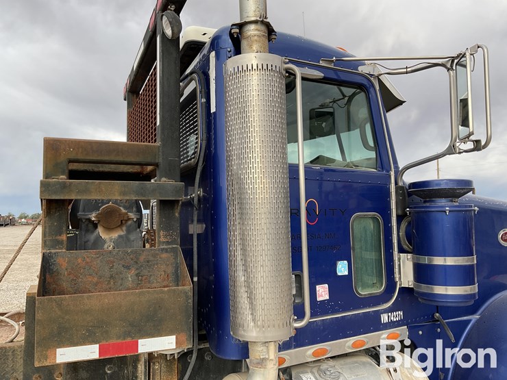 2007-peterbilt-378-image-9