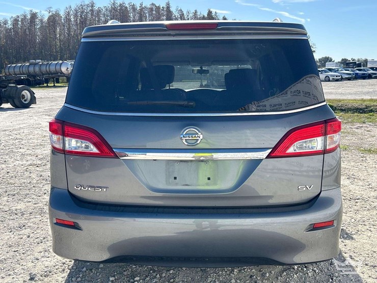 2016-nissan-quest-image-27