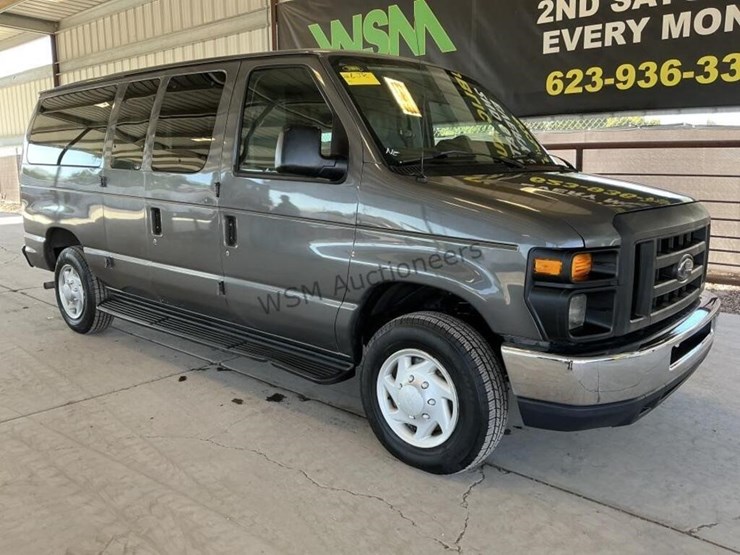 2009-ford-e150-image-2