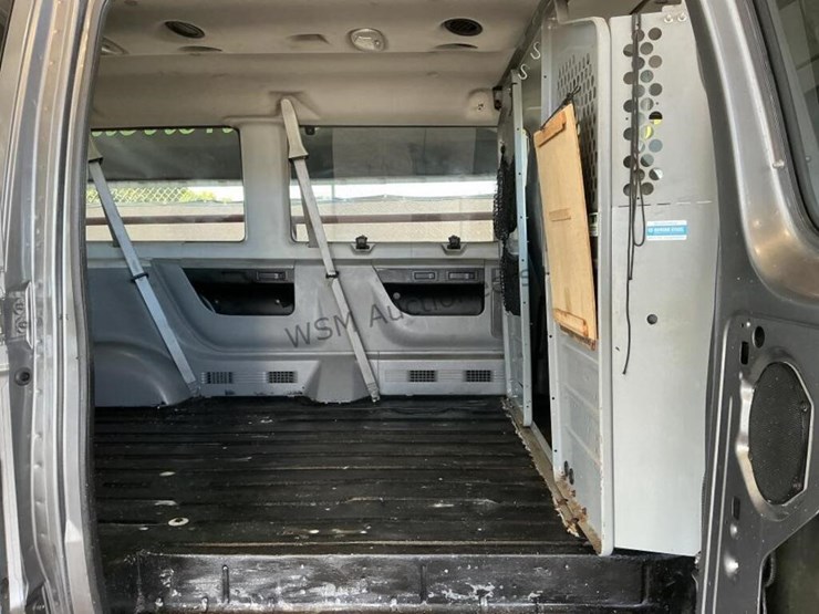 2009-ford-e150-image-9