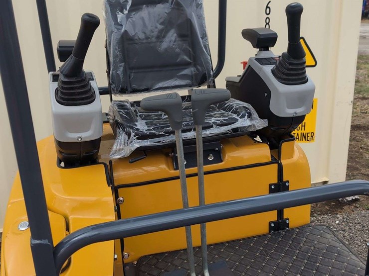 ir-mini-excavator---ire20---kubota-engine-image-5