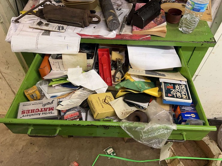 cabinets,-tools,-and-drill-presses-image-8