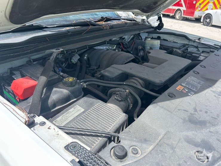 2016-chevrolet-tahoe-image-9