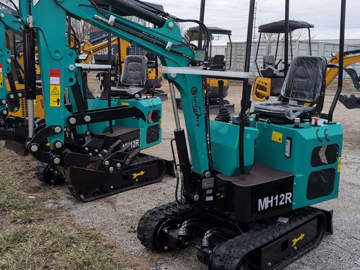 cfg-industrial-mini-excavator---mh12r---green-image-1