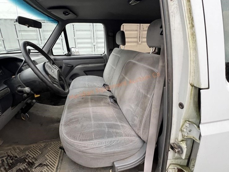 ford-f350-xlt-image-23