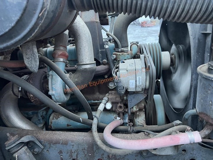 1988-international-s1700-image-21