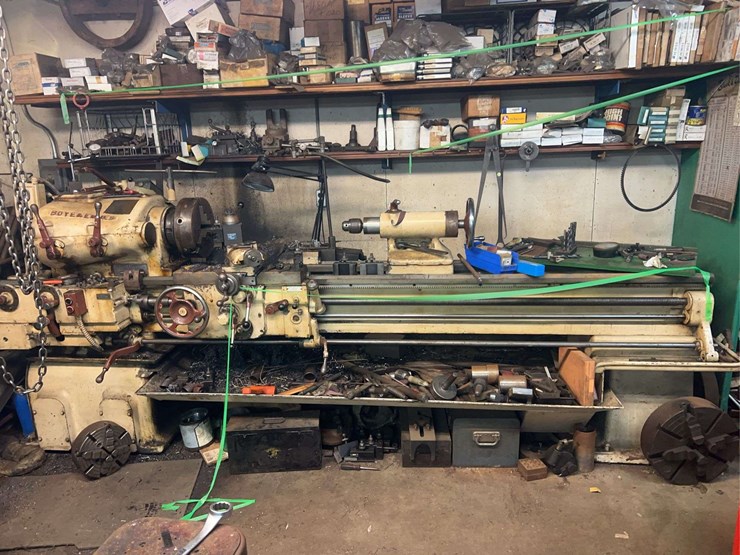 large-lathe-and-lathe-supplies-image-6
