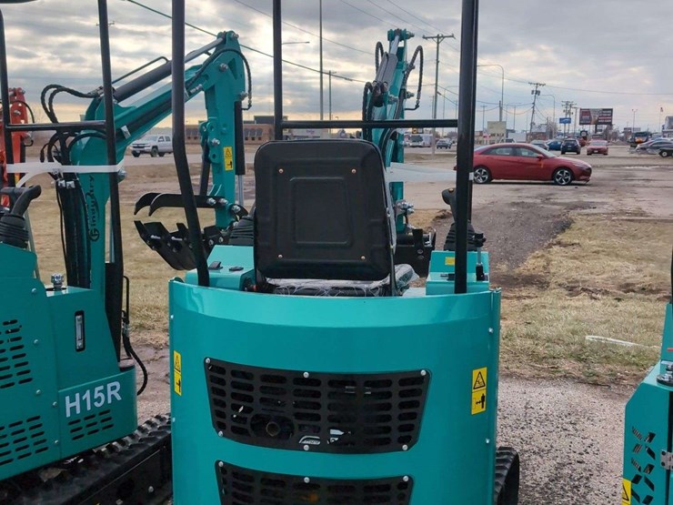 cfg-industrial-mini-excavator---h15r---green-image-5