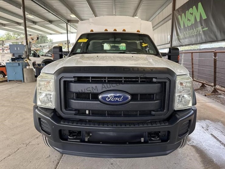 ford-f550-image-3