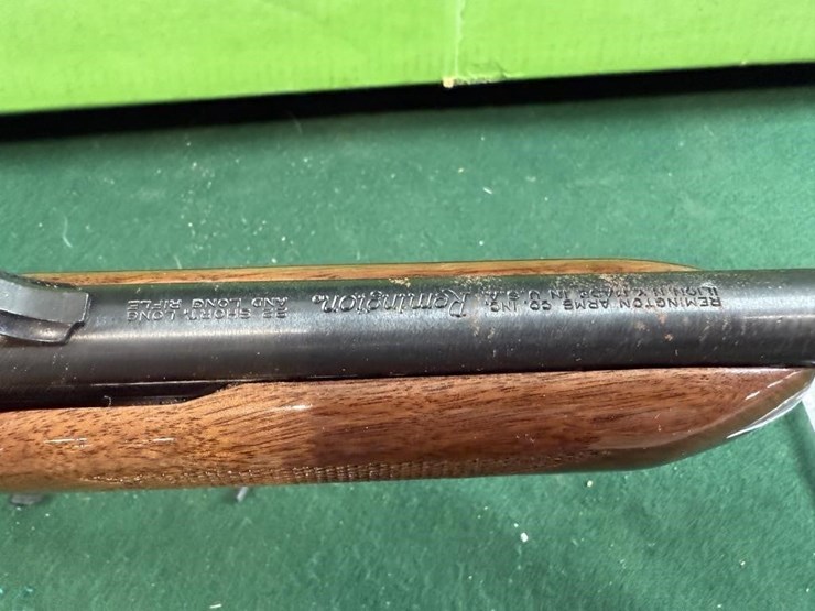 remington-fieldmaster-572-22-s,-l-or-lr-rifle-image-8