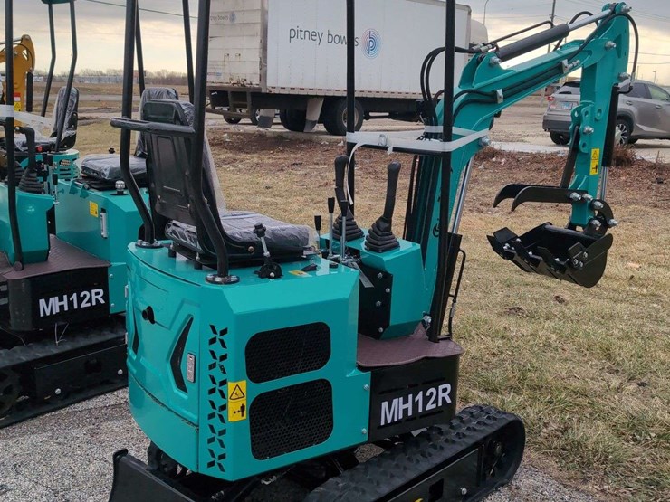 cfg-industrial-mini-excavator---mh12r---green-image-6