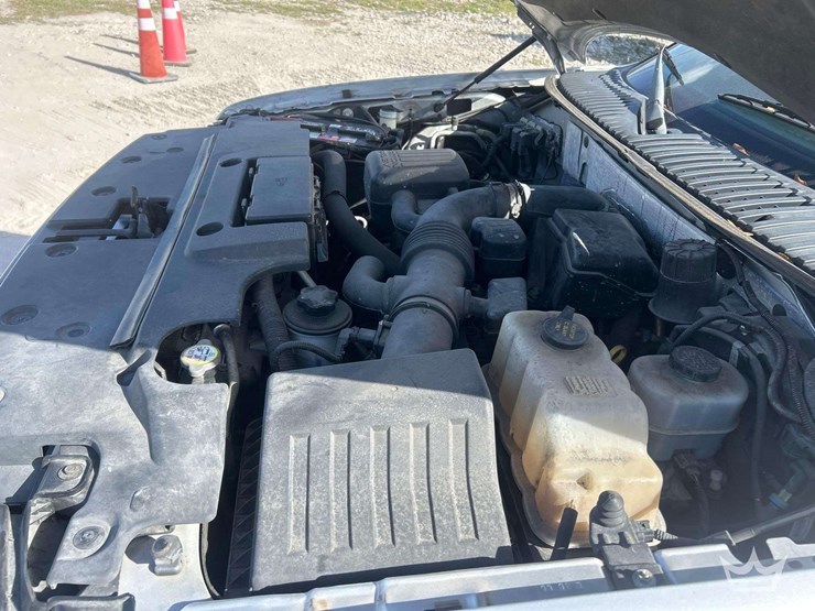 2011-ford-expedition-image-9