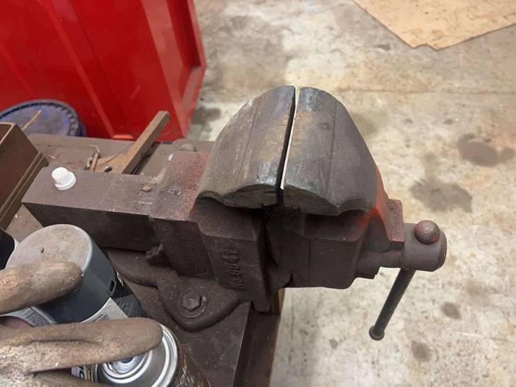 rolling-bench-with-contents-image-7