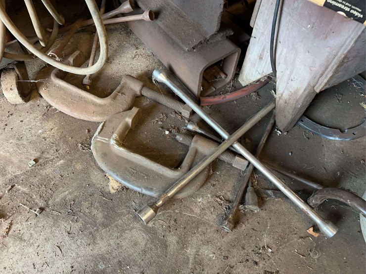 steel-work-bench-and-contents-image-3