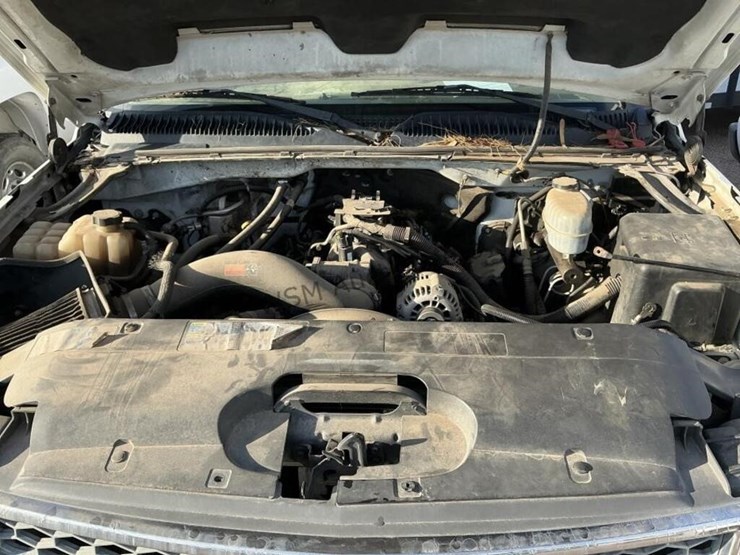 2005-chevrolet-silverado-2500-image-9