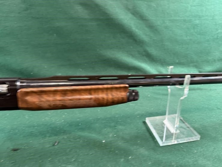 benelli-ultra-light-12ga-shotgun-image-16