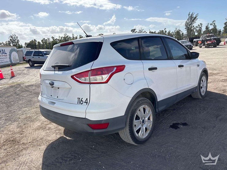 2015-ford-escape-image-3