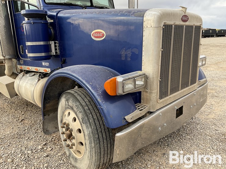 2007-peterbilt-378-image-12