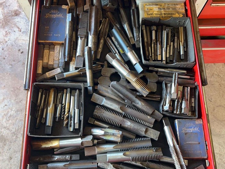 snap-on-toolbox-with-tools-image-21