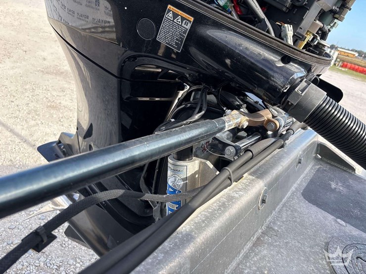 tug-boat-with-tri-axle-magic-tilt-boat-trailer-image-32