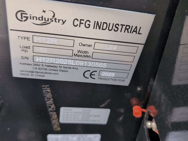 cfg-industrial-mini-excavator---h12r---yellow-image-9