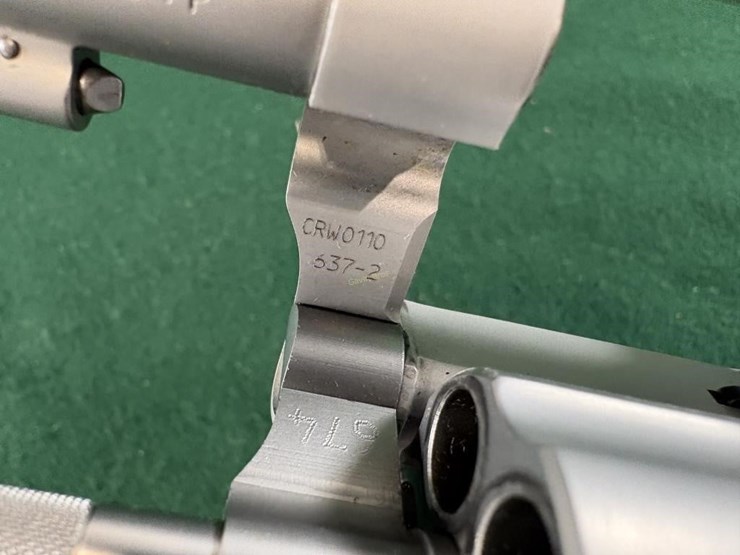 smith-&-wesson-airweight-38-&w-+-spl-revolver-image-10