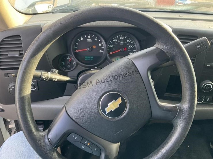 2012-chevrolet-silverado-1500-image-15