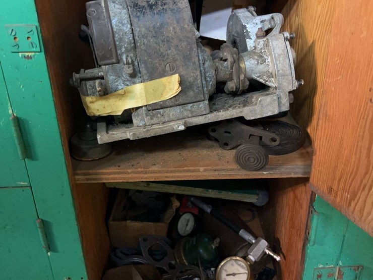 car-parts-and-shelving-image-14