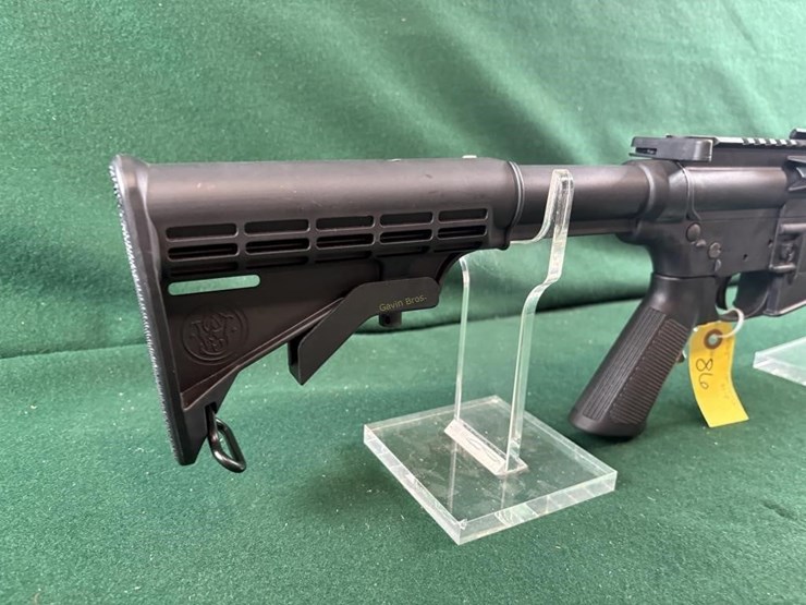 smith-&-wesson-m&p-15-22-22lr-rifle-image-3