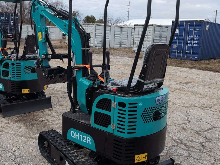 cfg-industrial-mini-excavator---qh12r---green-image-4