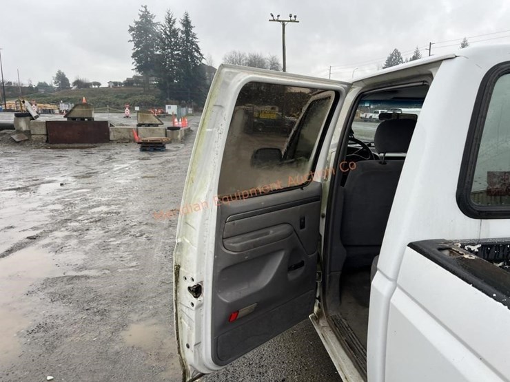 ford-f350-xlt-image-18