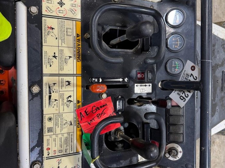 bobcat-mt85-image-17