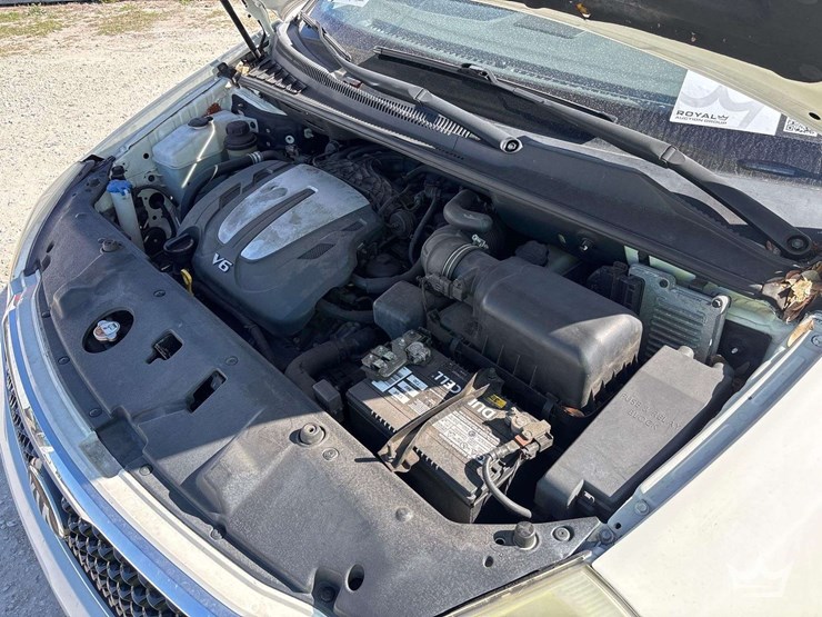 2014-kia-sedona-image-9