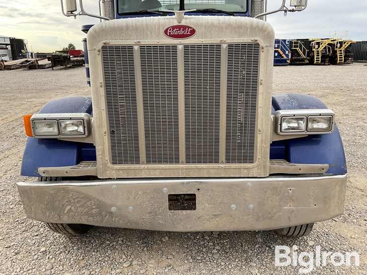 2007-peterbilt-378-image-17