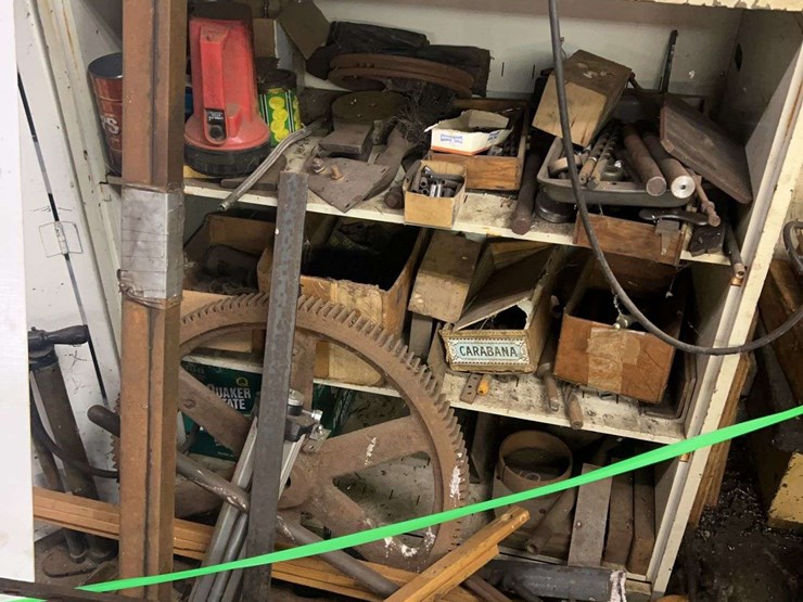 cabinets,-tools,-and-drill-presses-image-17