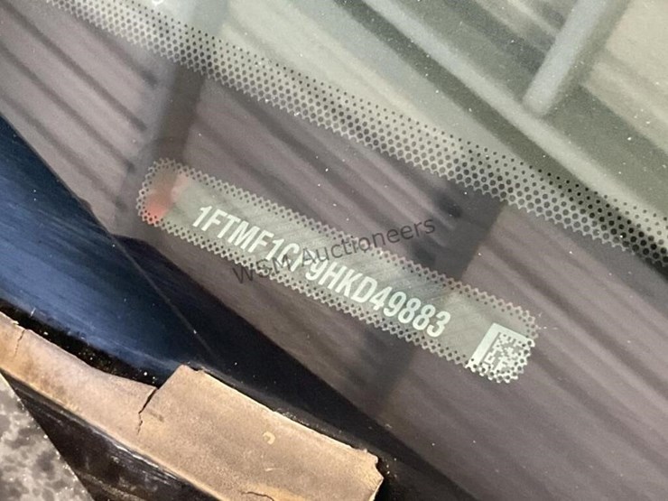 2017-ford-f150-image-14