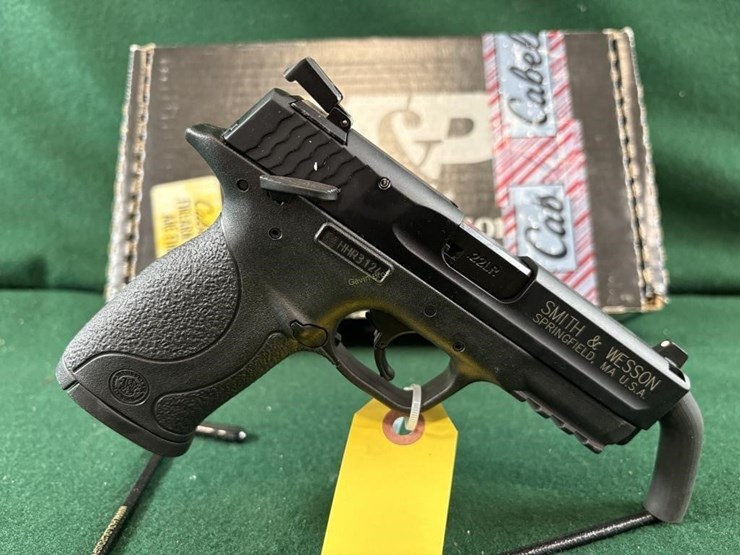 smith-&-wesson-m&p-22-compact-22lr-pistol-image-2