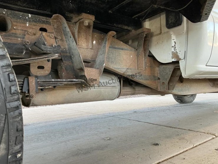 2005-gmc-sierra-3500-image-9