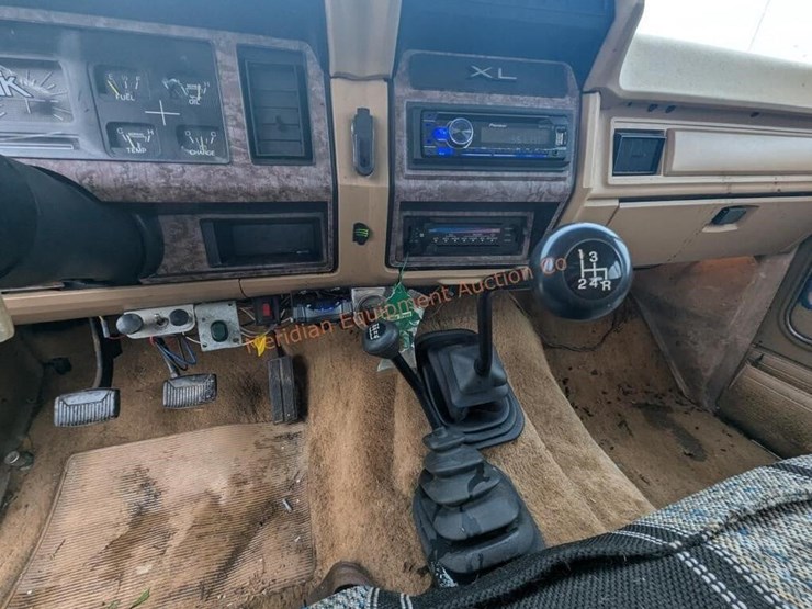 1985-ford-f350-image-24