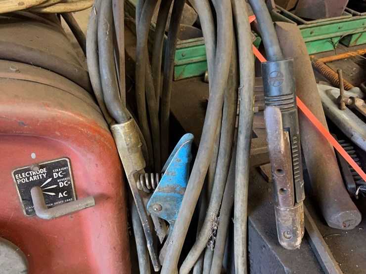 lincoln-arc-welder-and-welding-supplies-image-5