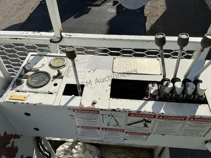 2003-sterling-l9500-image-14