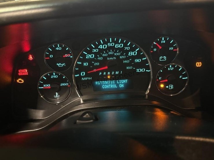 2015-chevrolet-express-2500-image-25