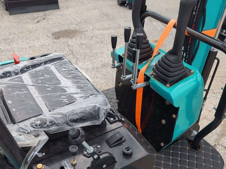 cfg-industrial-mini-excavator---qh12r---green-image-7