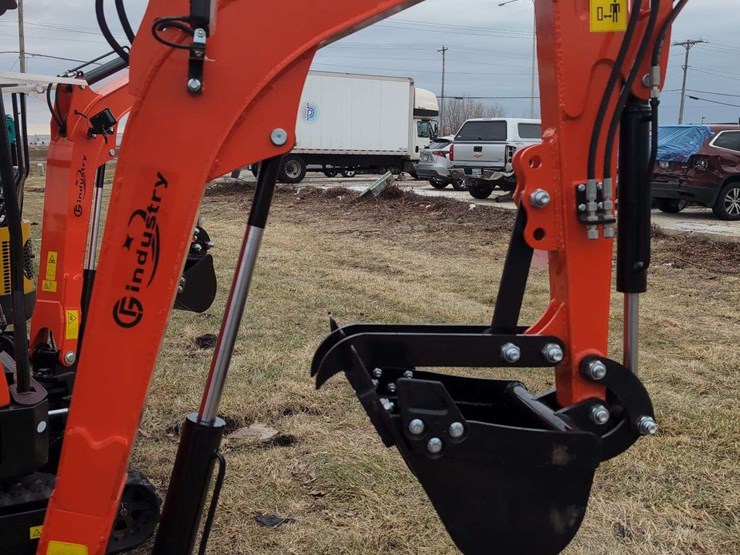 cfg-industrial-mini-excavator---nt20-cz---red-image-7