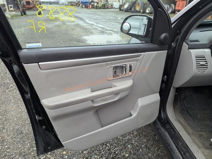 2008-suzuki-xl7-image-11